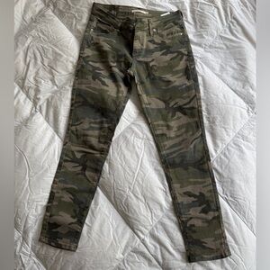 Levi’s Camo Skinny Jeans